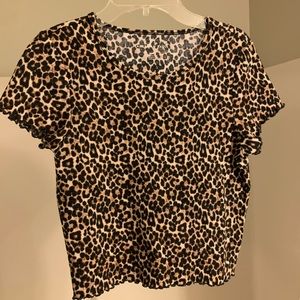 American Eagle Cheetah Print Lettuce Edge Tee